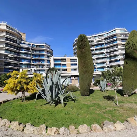 Bright T2 With Balcony - Close To The * Mandelieu